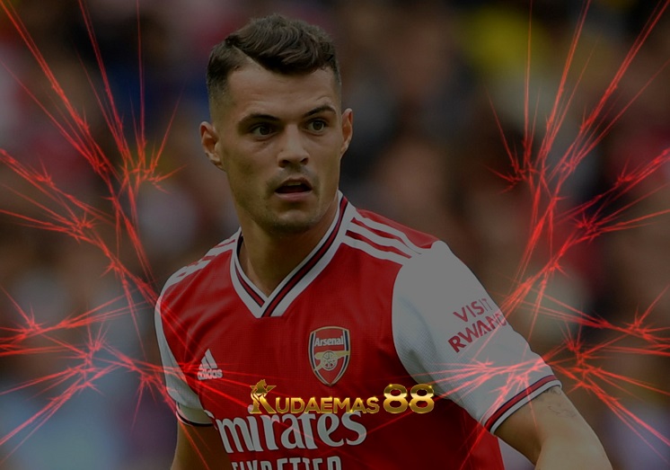 Granit Xhaka Arsenal Ngomel di Lapangan, Rahasia Internal Terumbar